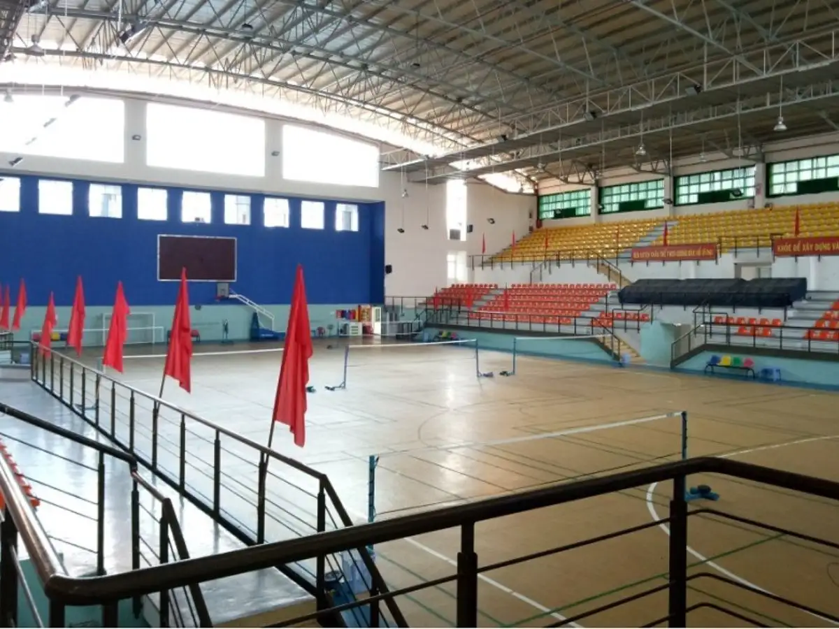 Sân Cầu Lông Nhà thi đấu đa năng Quận 7