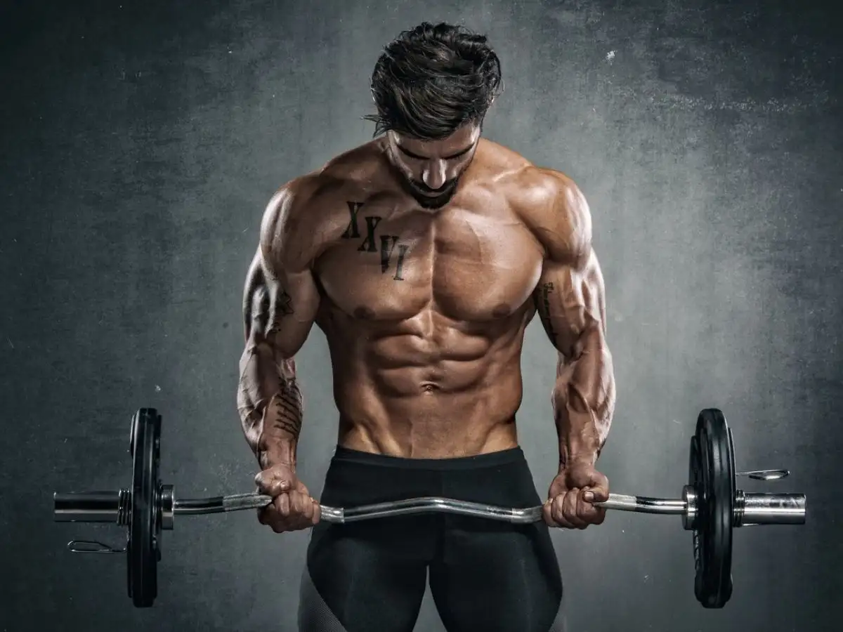 Tập cơ vai rất quan trọng trong quá trình phát triển cơ của nam giới