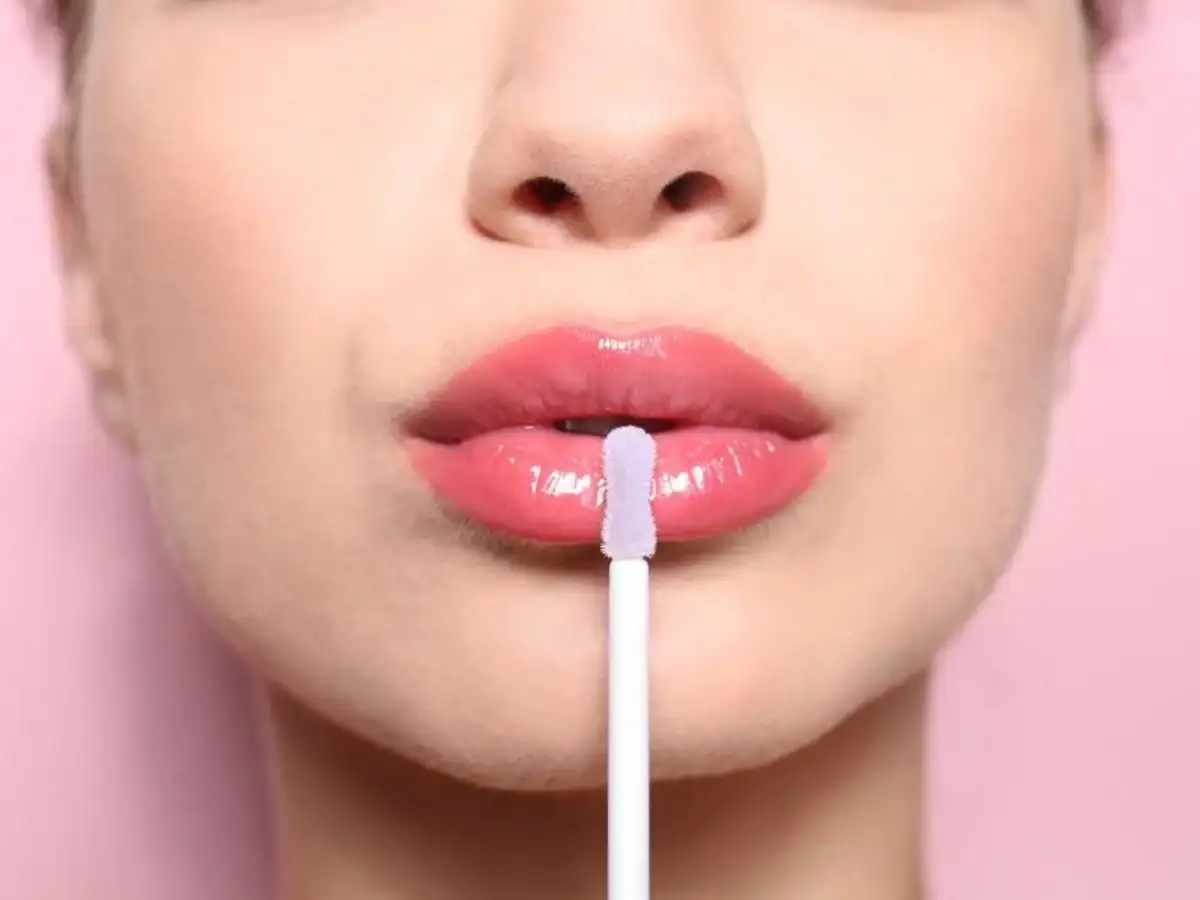 Bạn nên tránh các lỗi sai để đánh son bóng chuẩn đẹp