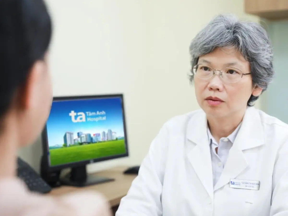Nếu tình trạng thâm môi của bạn nghiêm trọng thì bạn nên tìm đến sự tư vấn của chuyên gia da liễu