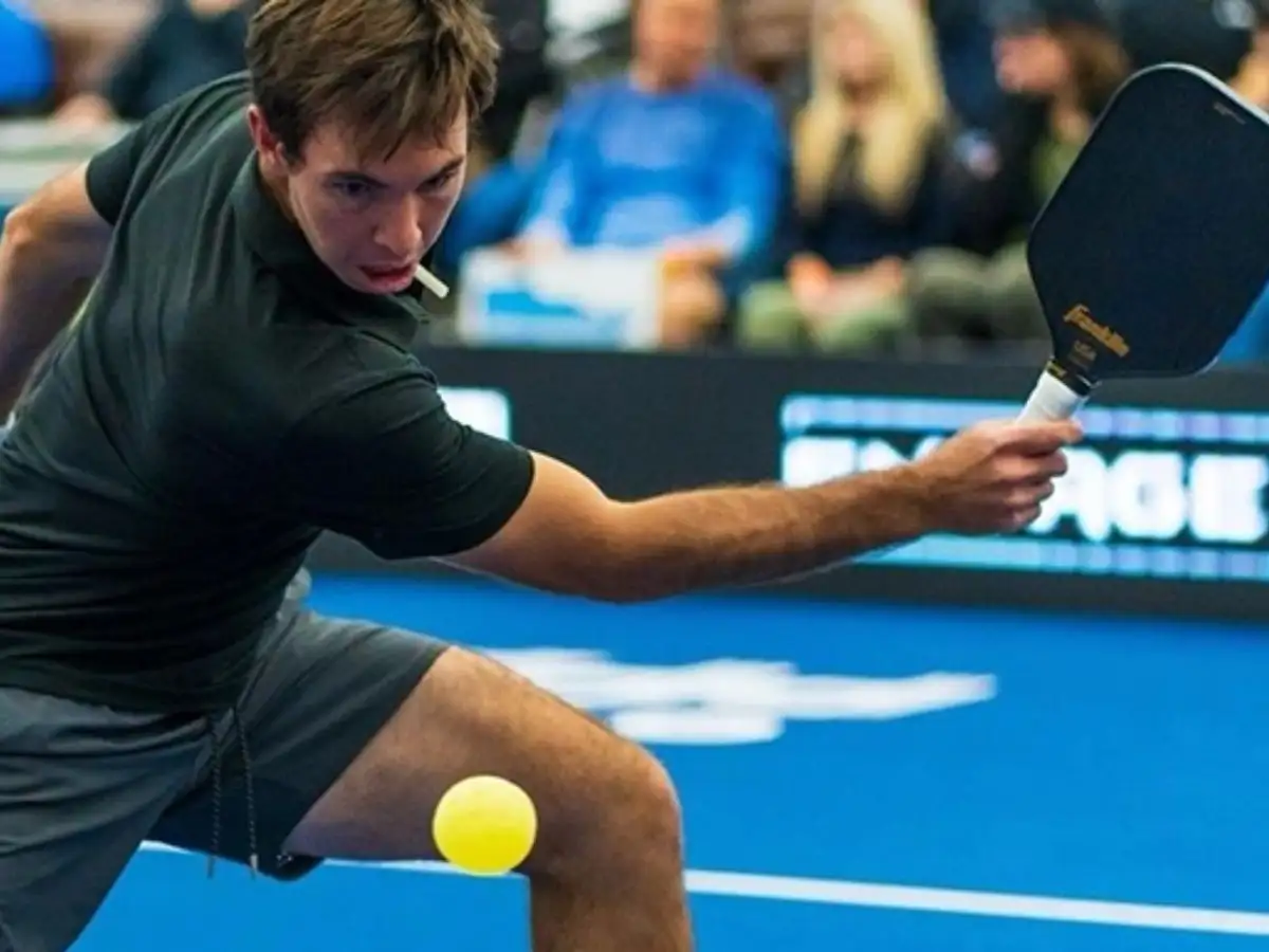 Cú Backhand Slice