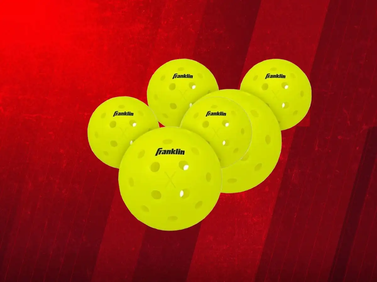 Mẹo chọn bóng pickleball phù hợp