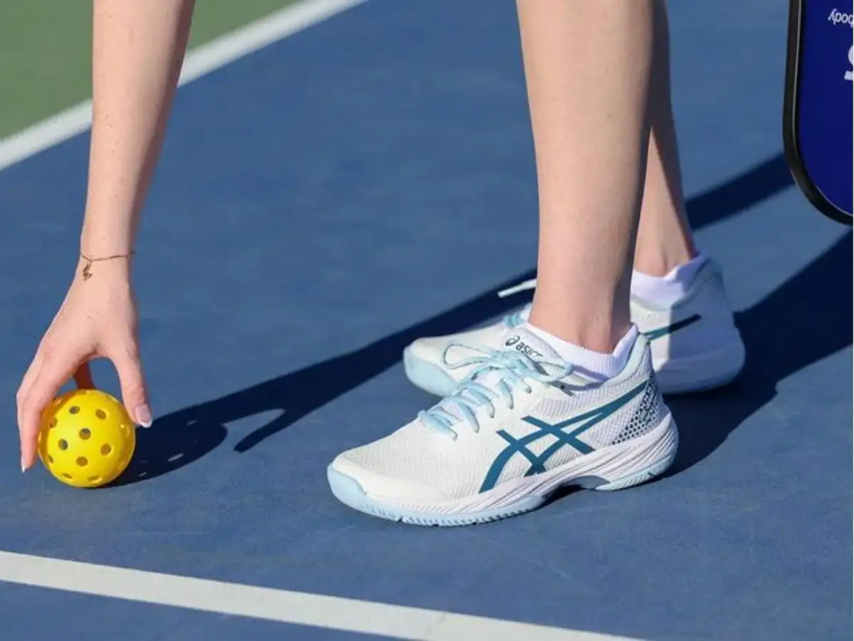 Phụ kiện pickleball cần thiết cho người mới