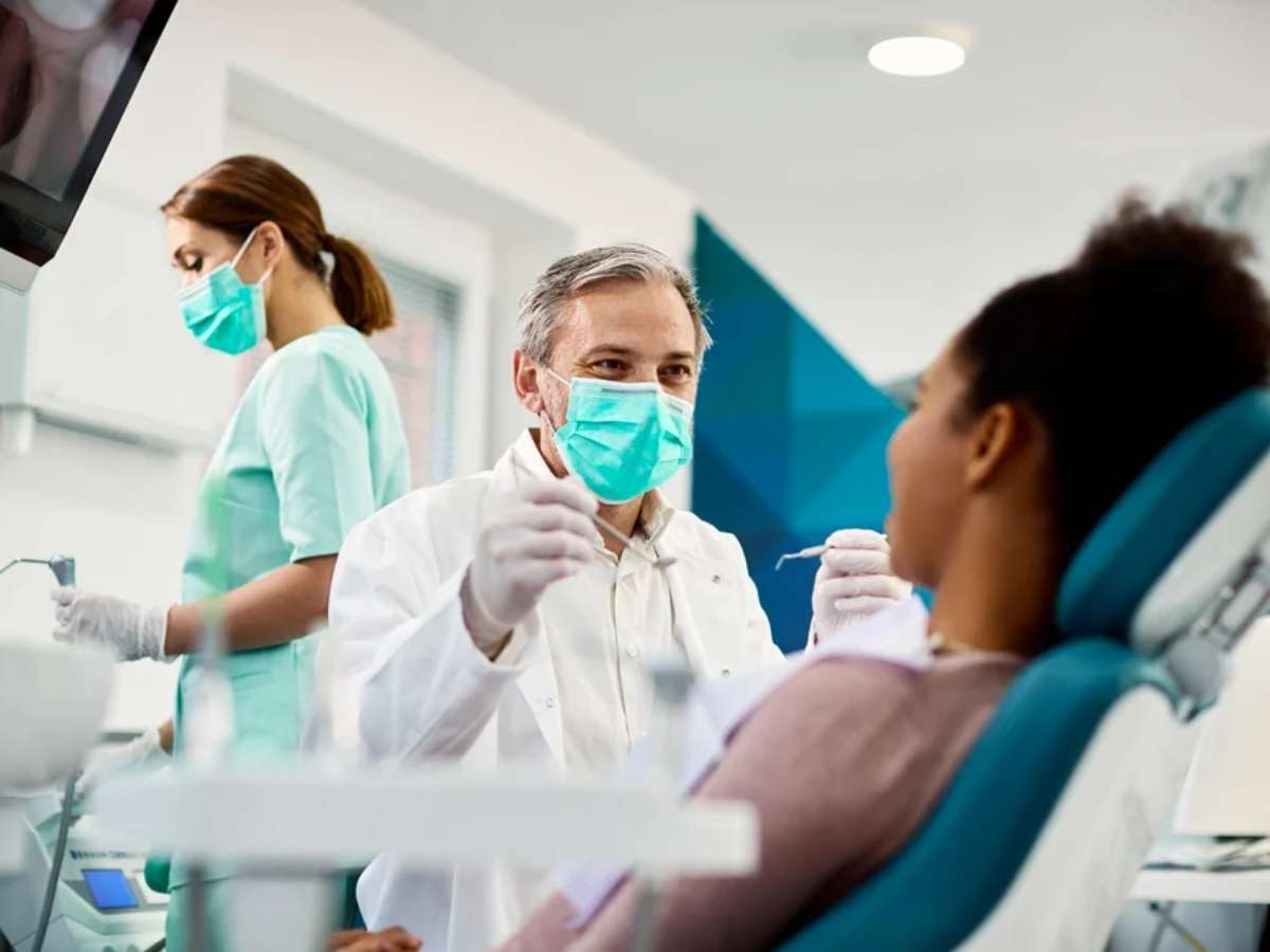 Nên chọn nha khoa sở hữu trang thiết bị hiện đại, uy tín 