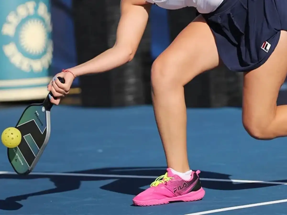 Chọn Giày Pickleball Hay Giày Tennis 