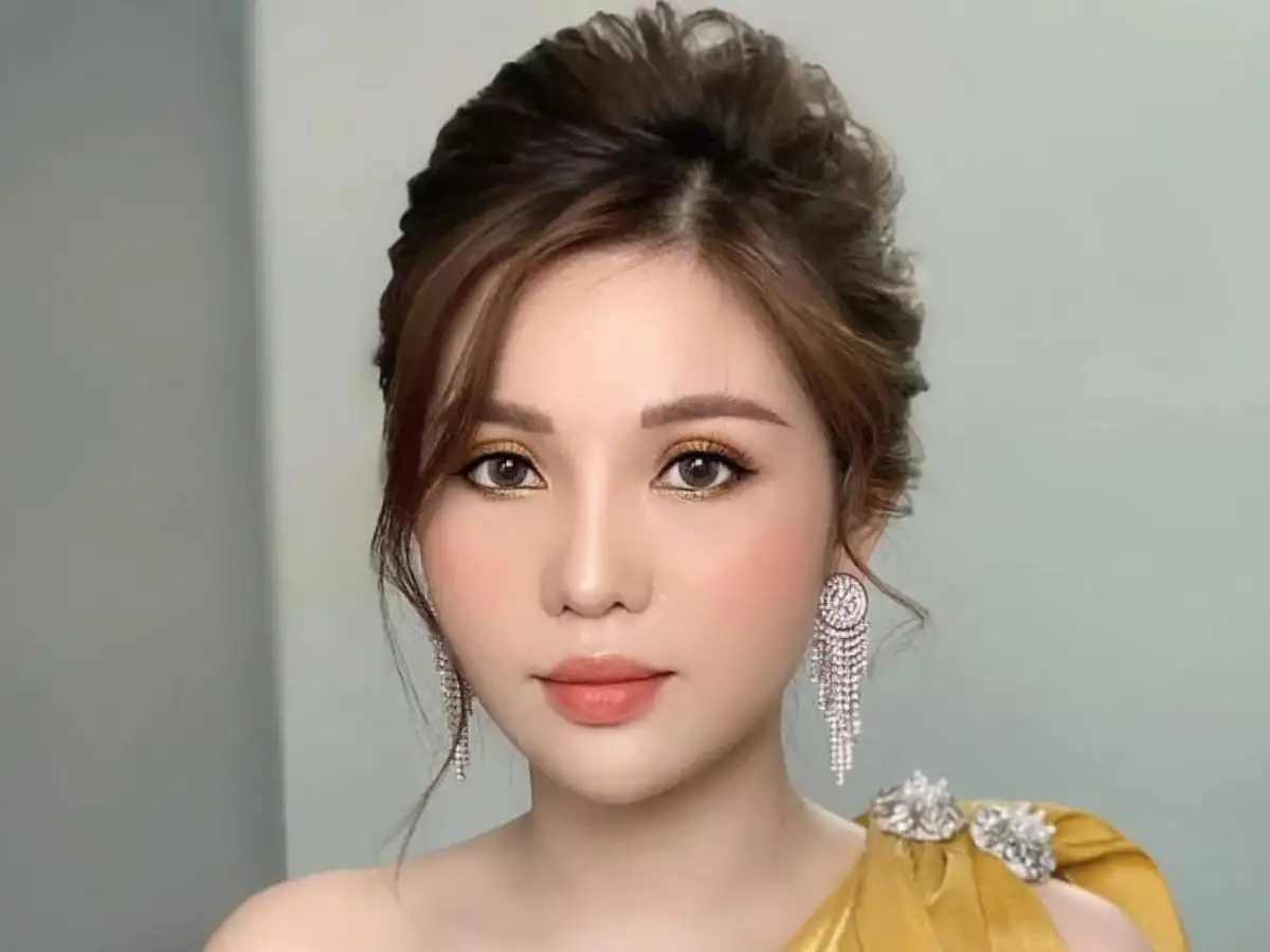 Makeup mắt sang trọng, thanh lịch