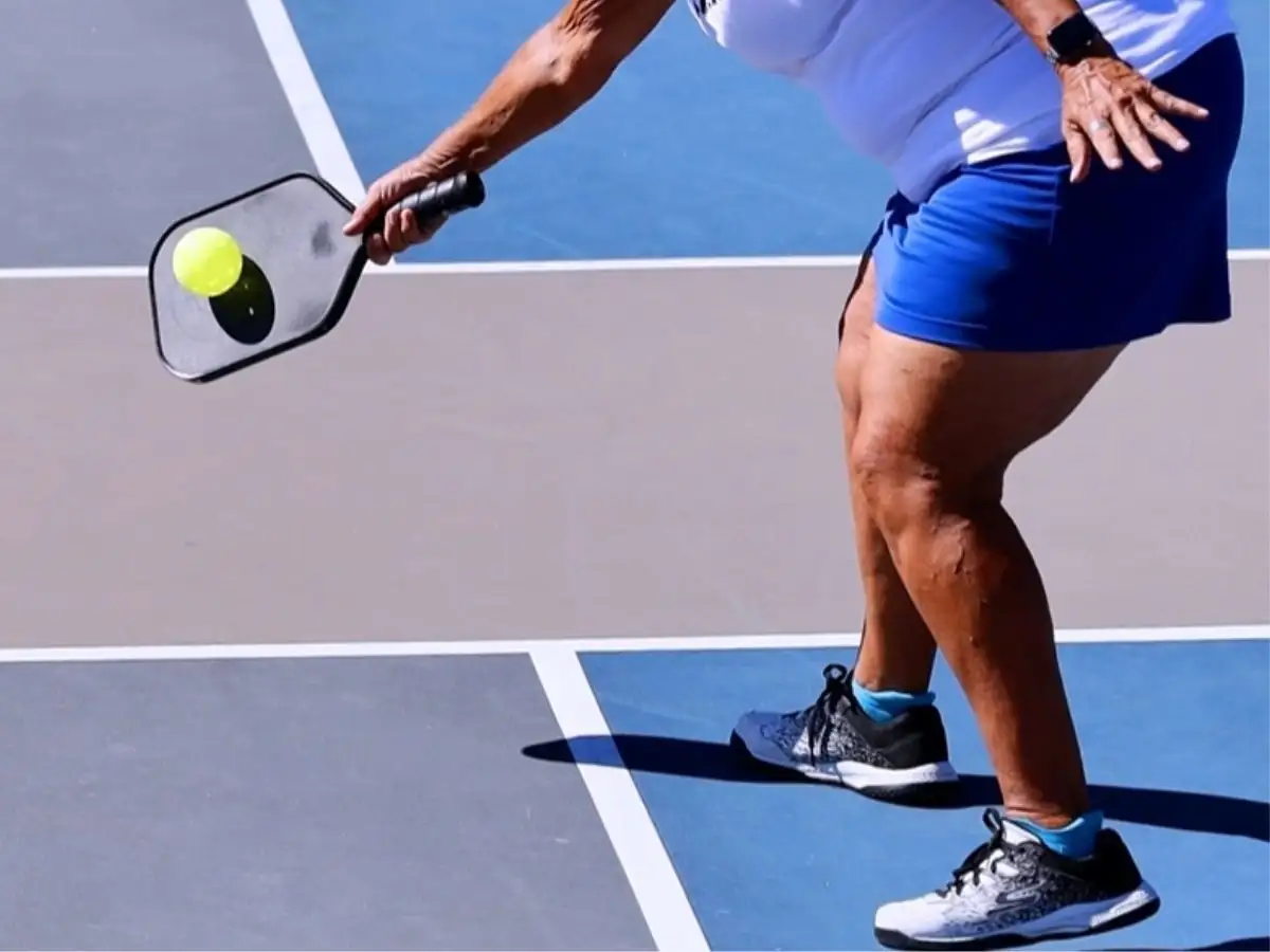 lam-chu-cac-ky-thuat-choi-pickleball-huong-dan-chi-tiet-tu-az-12