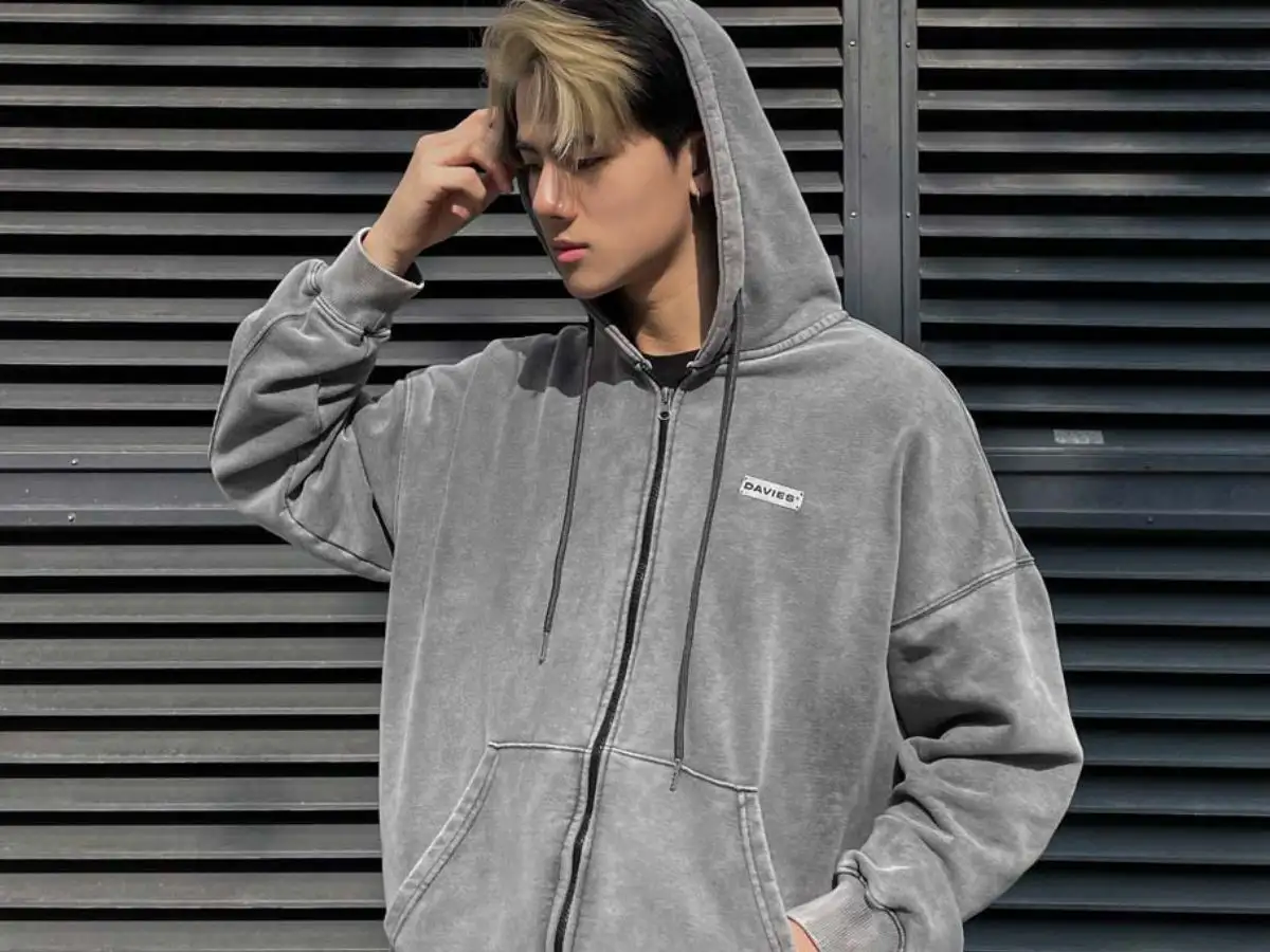 Davies là cái tên nổi bật khi nhắc đến hoodie zip local brand chất lượng