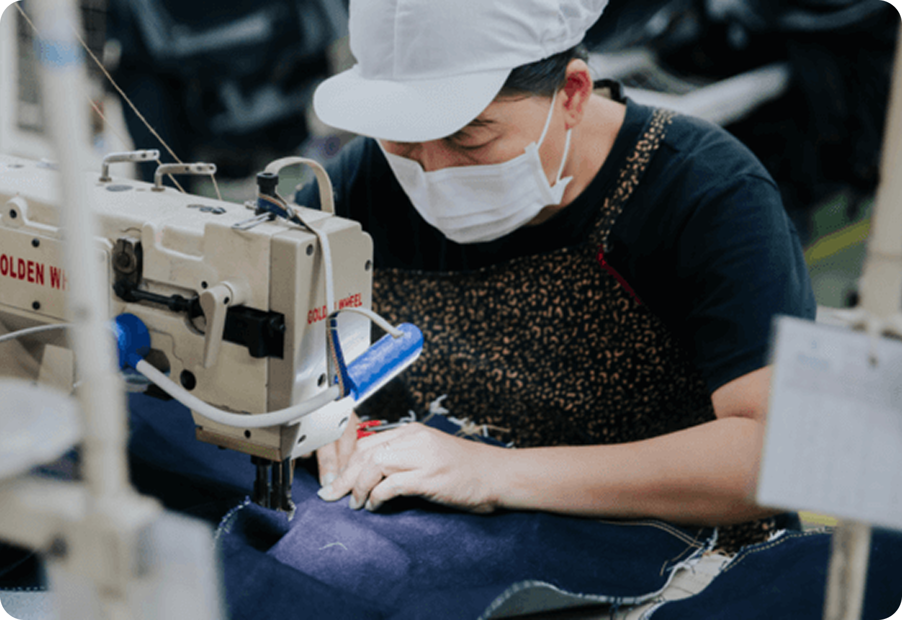 Đội ngũ sản xuất Coolmate