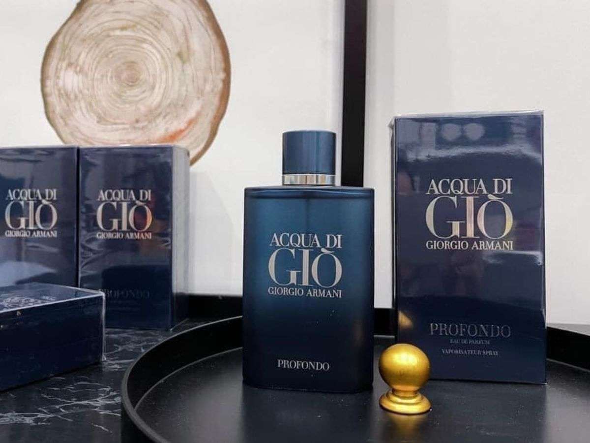 Thường thì các phiên bản có nồng độ tinh dầu cao hơn sẽ giữ mùi lâu hơn