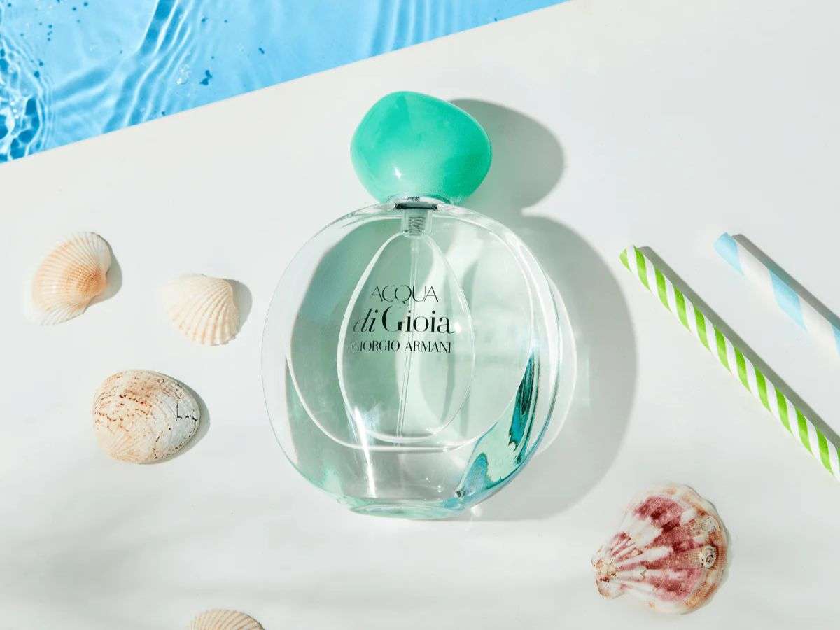 Giorgio Armani có dòng Acqua Di Gioia dành cho nữ và các phiên bản flanker của nó