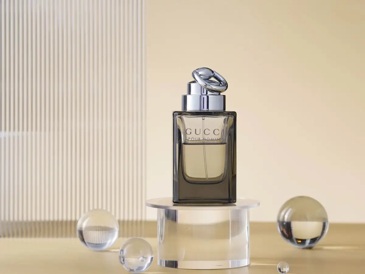 Gucci By Gucci Pour Homme là sự kết hợp hoàn hảo giữa nam tính cổ điển và tinh thần hiện đại