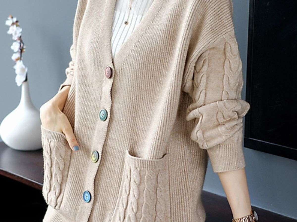 Chất liệu ảnh hưởng trực tiếp đến cảm giác khi mặc, khả năng giữ ấm và độ bền của áo