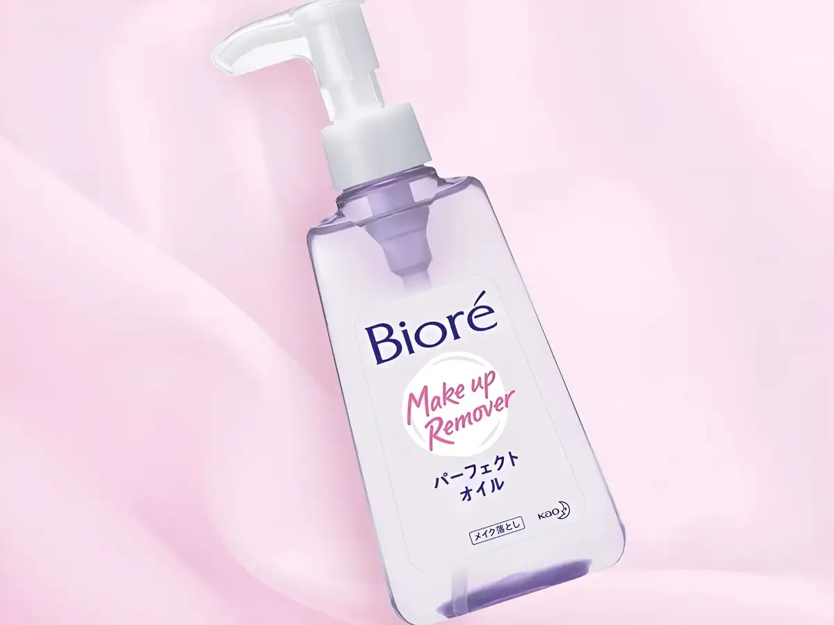 Biore Speedy Cleansing Oil mang đến trải nghiệm làm sạch nhanh, tiện lợi