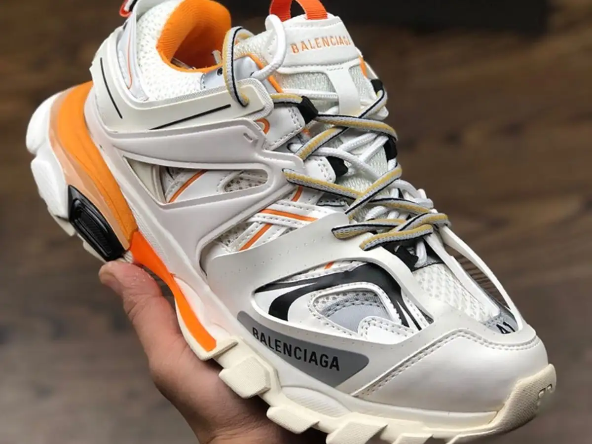 Cấu trúc nhiều lớp của Balenciaga Track
