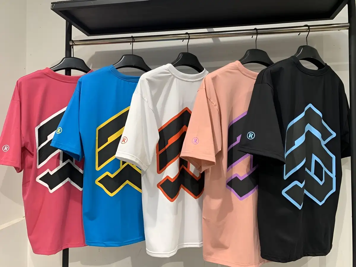 5theway nổi bật với thiết kế unisex, năng động và cá tính