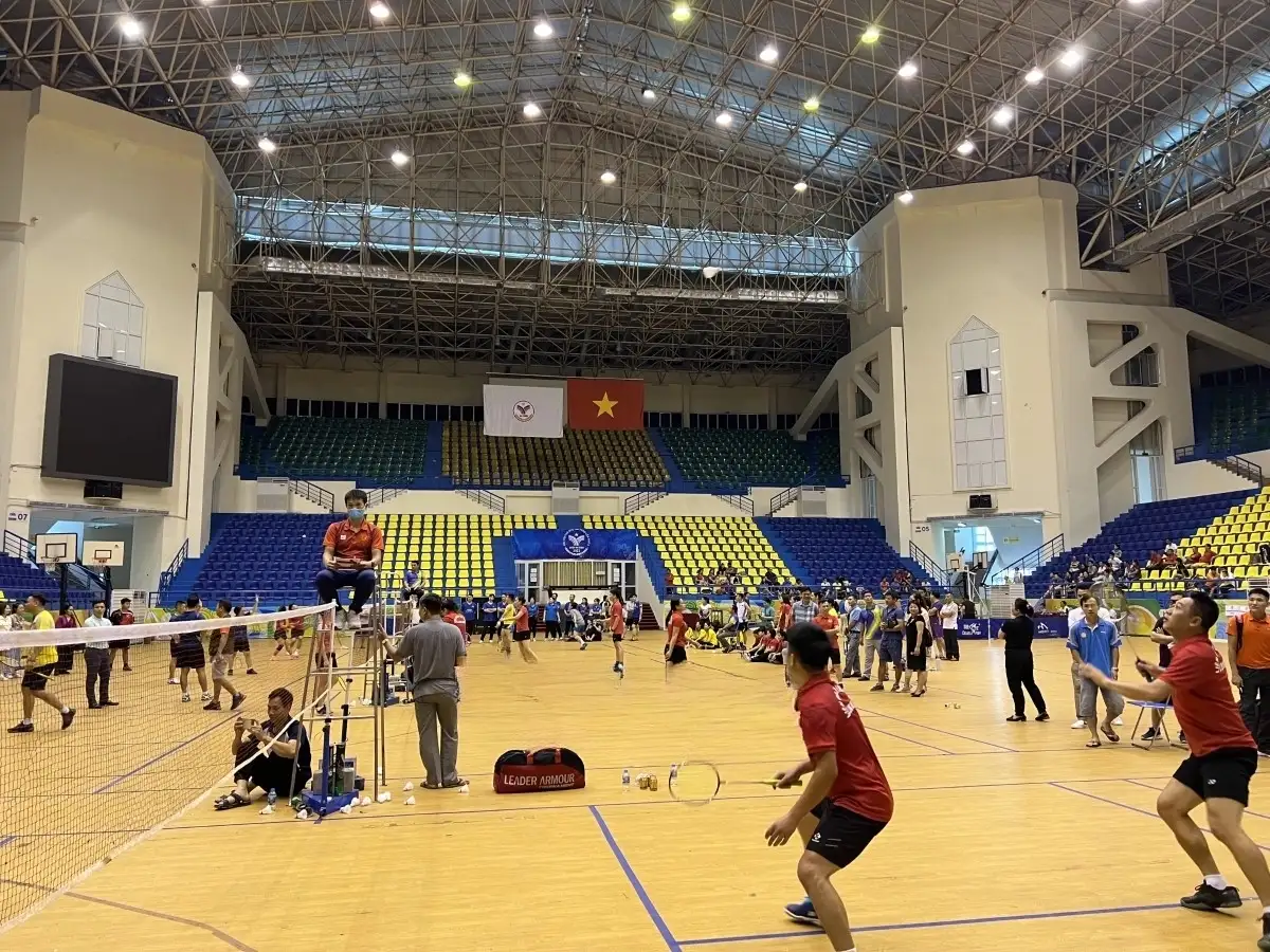 Tổng thể sân cầu lông Quần Ngựa Sports Complex 