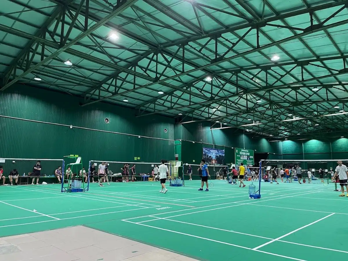 Sân cầu lông Tiến Dinh Sport cung cấp moi trường tập luyện tốt