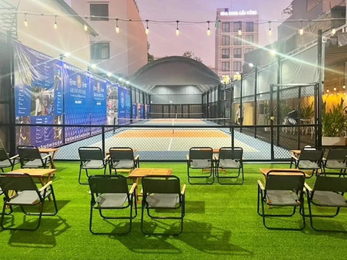 Sân Bad Bunny Pickleball Cafe