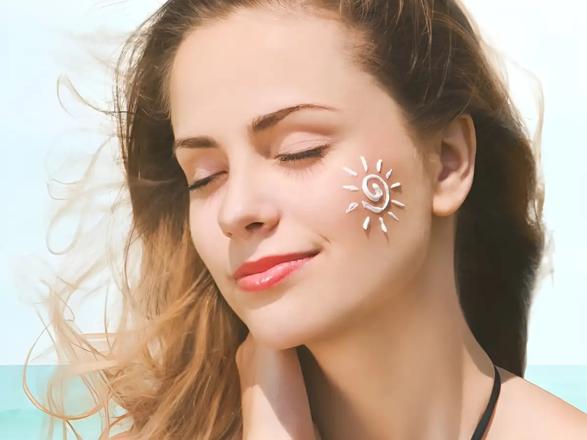 Sử dụng kem chống nắng hàng ngày là bắt buộc, bất kể thời tiết