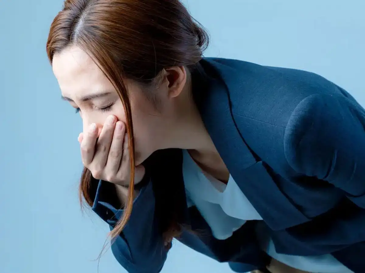 Một vài triệu chứng thường gặp khi sử dụng son kém chất lượng 