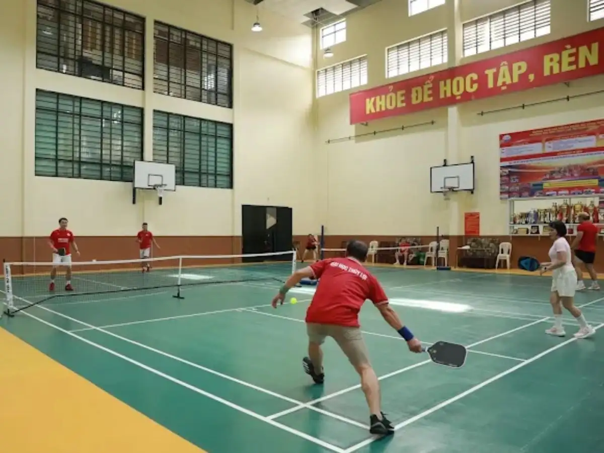 Sân cầu lông Đại học Thủy Lợi