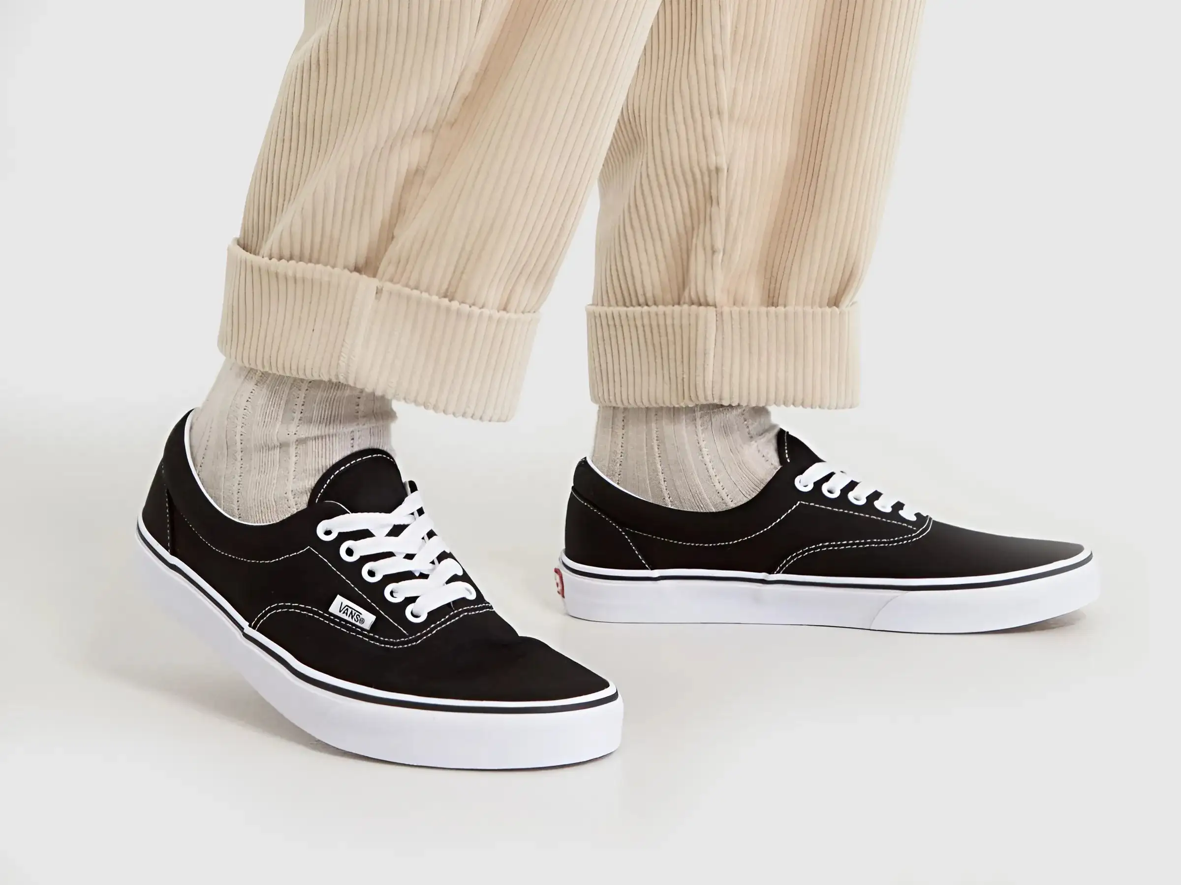 Vans Era – Phối màu ấn tượng, đậm cá tính