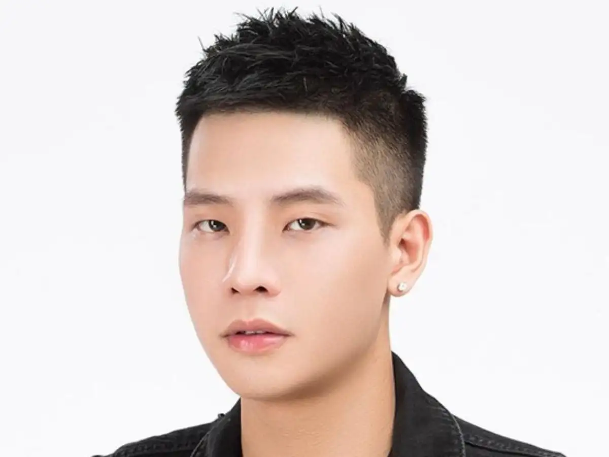 Kiểu tóc Mohican được biến tấu với độ dài ngắn hơn
