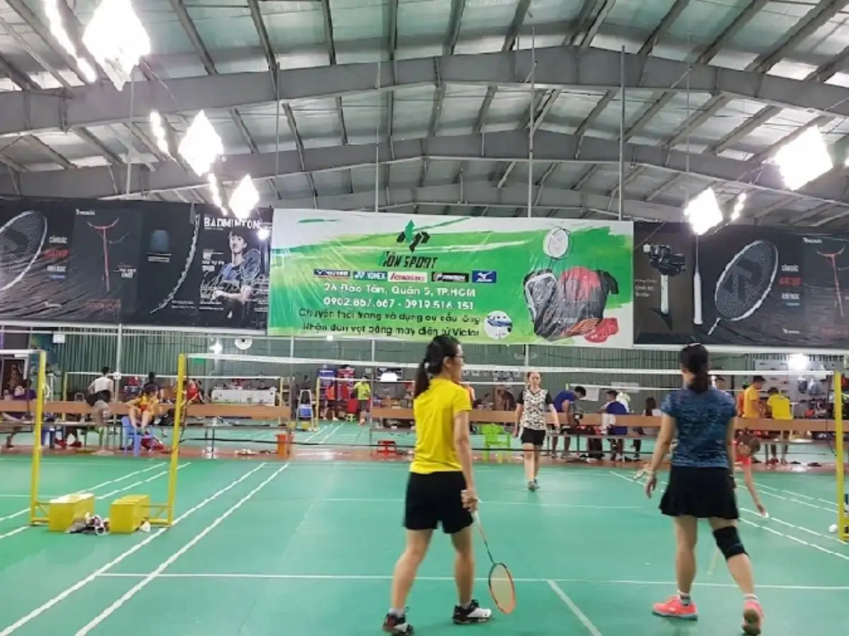 Sở hữu 12 sân trong nhà, Hưng Phú là địa điểm có quy mô lớn bậc nhất tại Quận 8