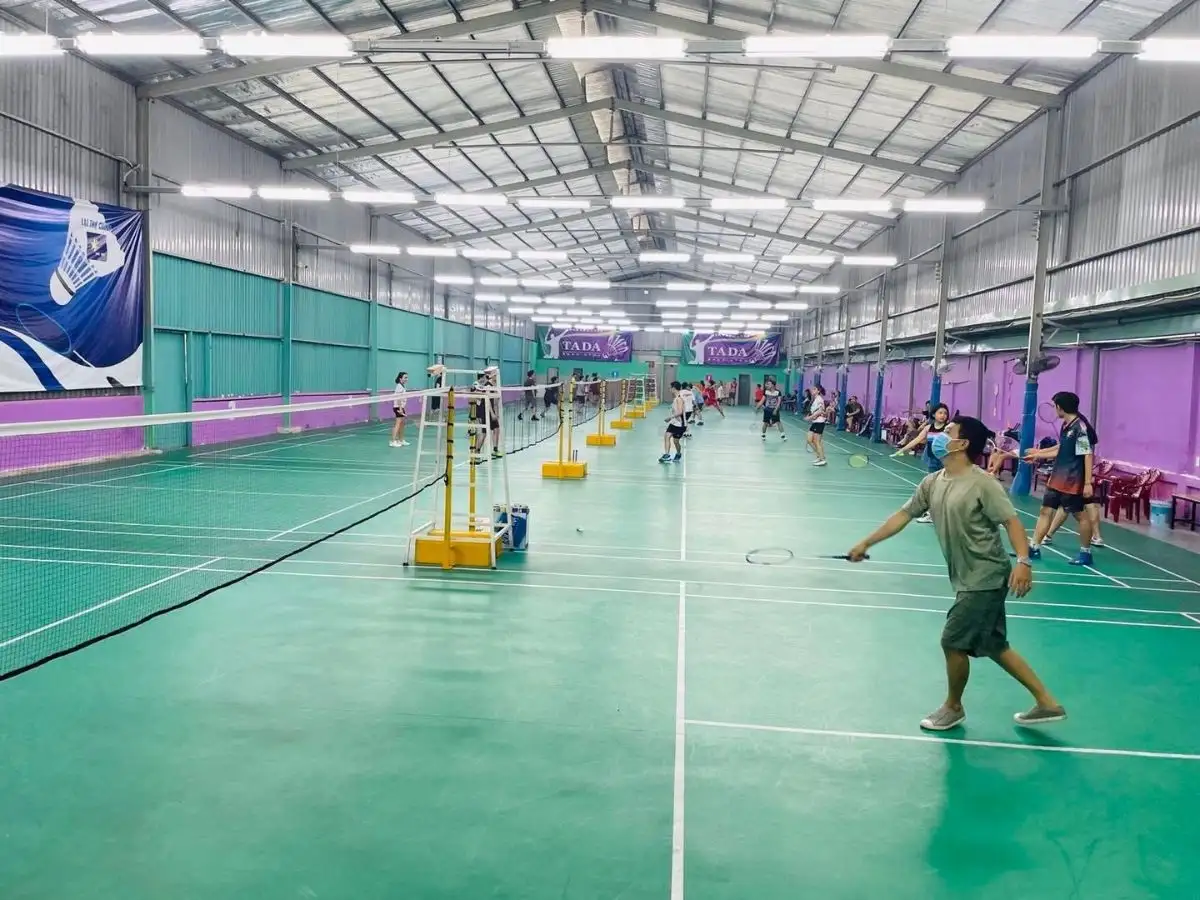 Sân cầu lông Tada Bình Lợi (Kha Vạn Cân)