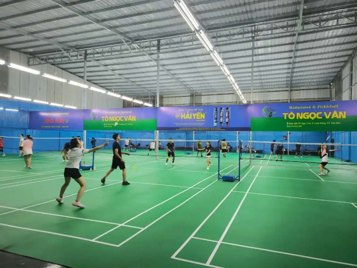Sân cầu lông Tô Ngọc Vân
