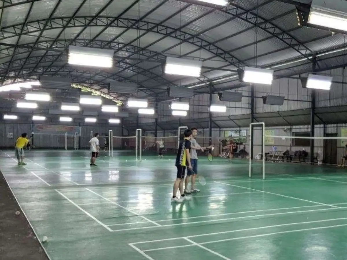 Sân Cầu Lông Viettel Hoàng Hoa Thám