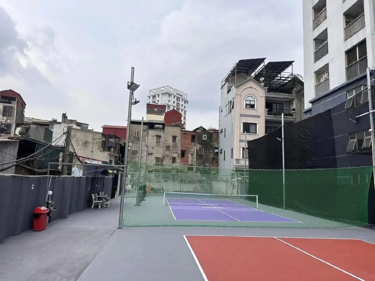 Sân Pickleball Ngọc Vũ là lựa chọn quen thuộc của nhiều người chơi