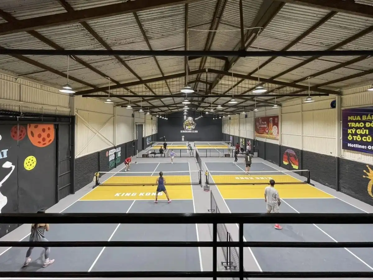 Sân Pickleball King Kong Vĩnh Tuy là điểm đến hiện đại và sôi động