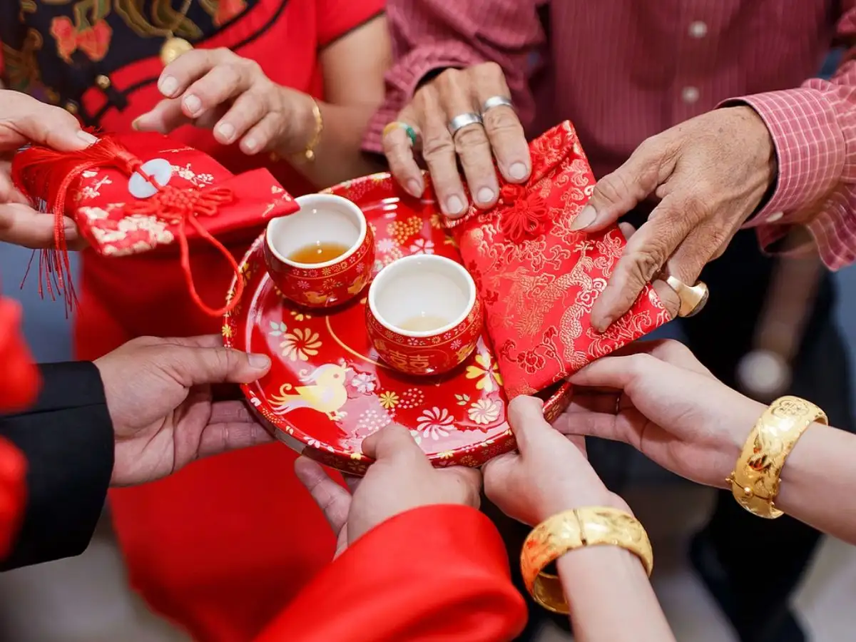 Màu đỏ là biểu tượng của may mắn, tài lộc và những điều tốt lành