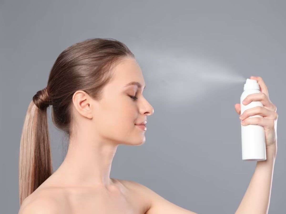 Xịt khoáng giúp cấp ẩm tức thì cho da