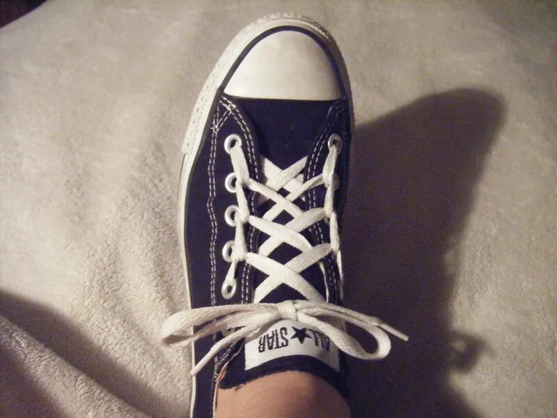 cach-that-day-giay-converse-1420