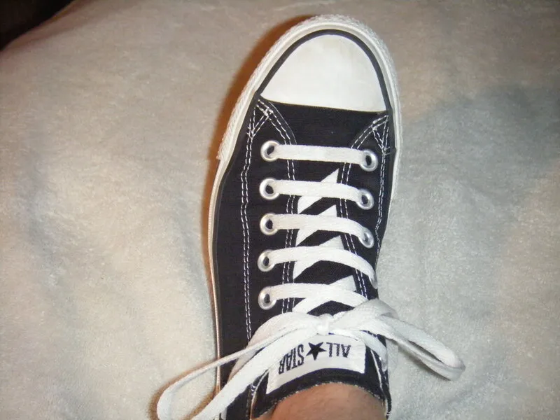 cach-that-day-giay-converse-1420