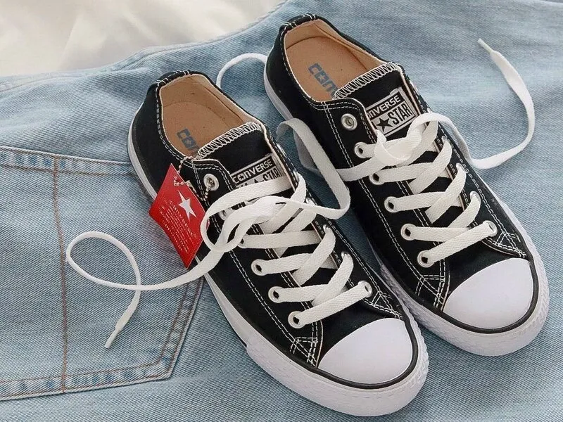 cach-that-day-giay-converse-1420