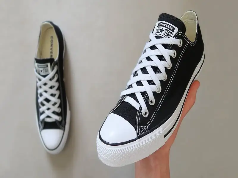 cach-that-day-giay-converse-1420