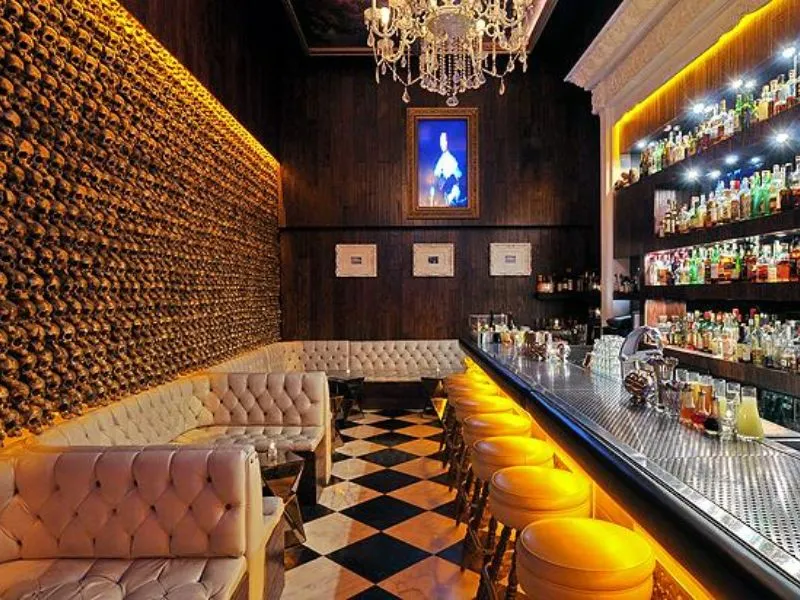 Một không gian quán bar hoàn toàn khác biệt mang tên Speakeasy