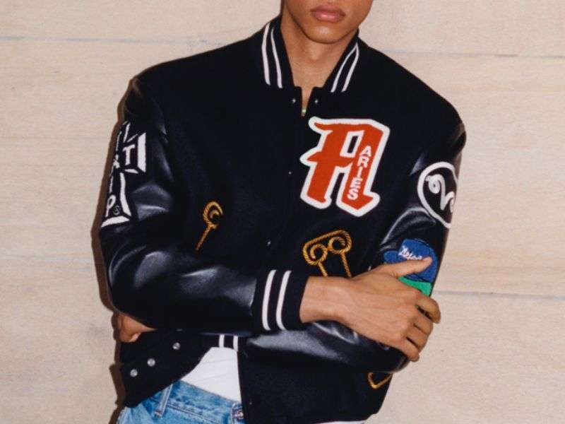 Top 12 mẫu áo khoác varsity jacket local brand giá rẻ chất lượng Coolmate