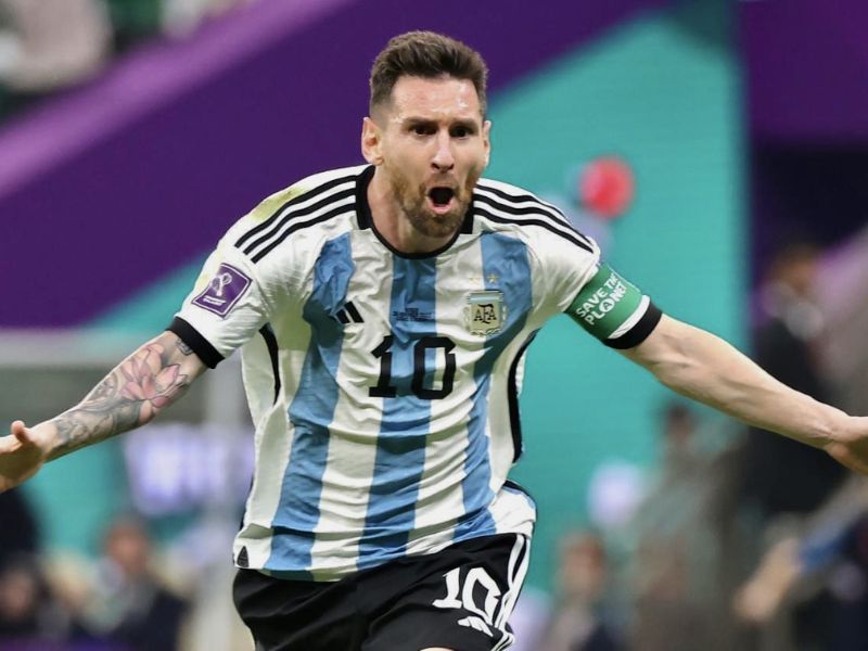  Lionel Messi - 625 triệu USD