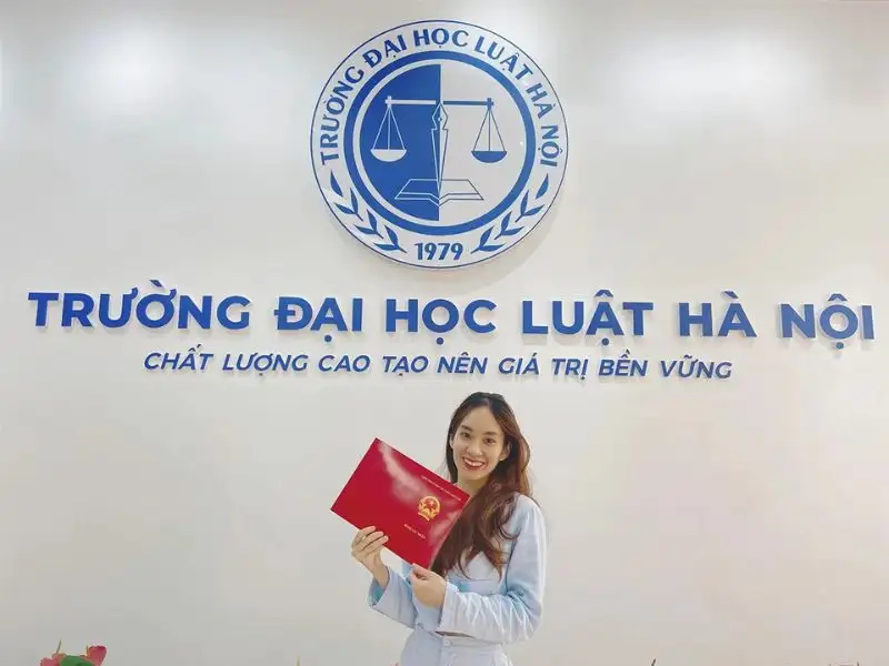 Ý nghĩa logo trên đồng phục trường