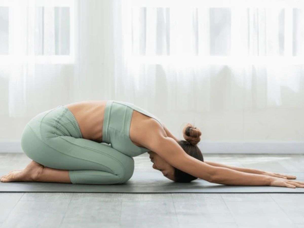 Tư thế đứa trẻ giúp thư giãn và làm dịu cơ thể, đặc biệt là phổi