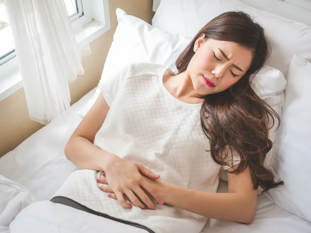 Kỳ kinh nguyệt không chỉ tác động đến thể chất mà còn ảnh hưởng đến cảm xúc