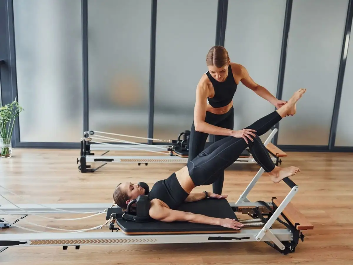 Huấn luyện viên Pilates là ai?