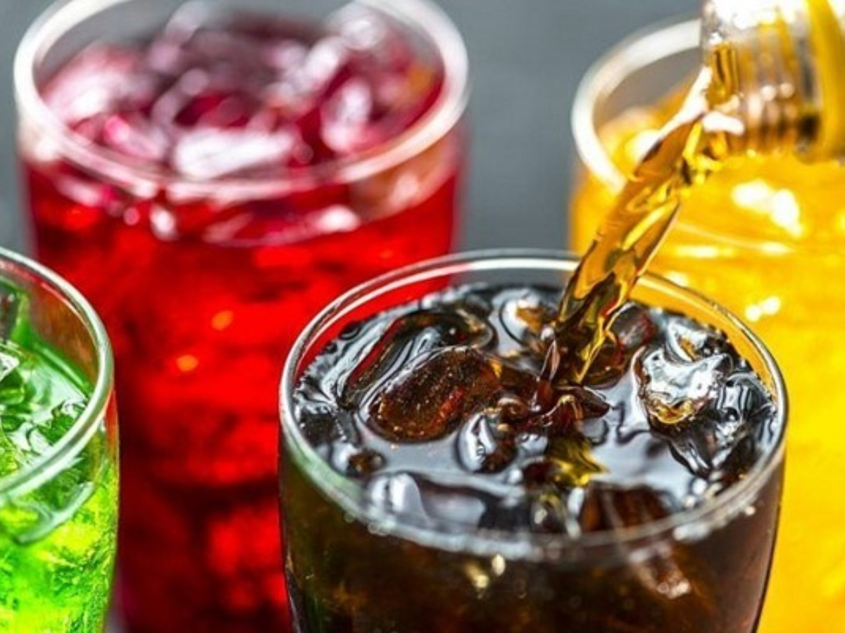 Không nên uống đồ uống có đường trước khi chạy bộ tránh gây mất nước