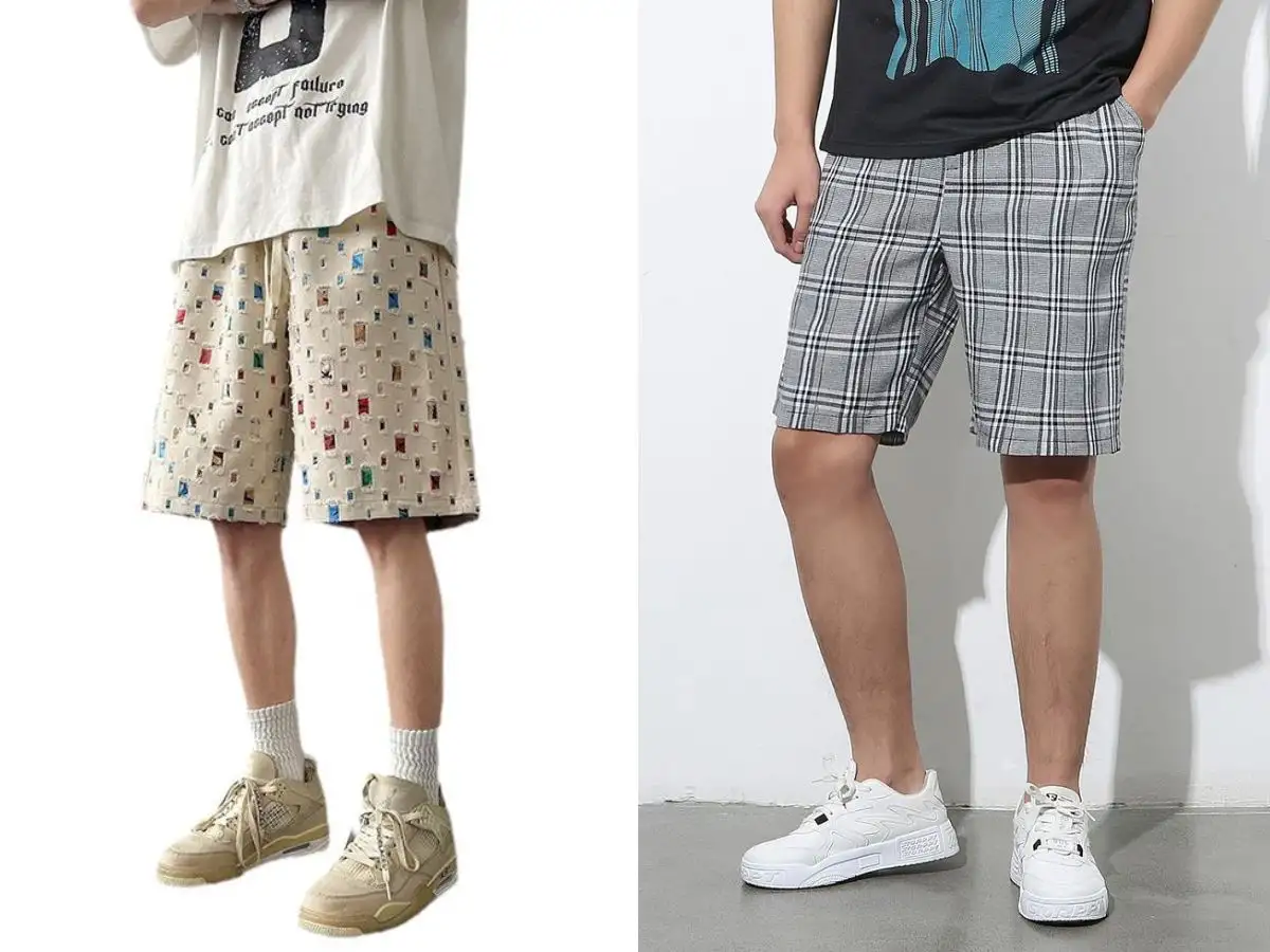 Sneaker hoặc sandal với quần short họa tiết 