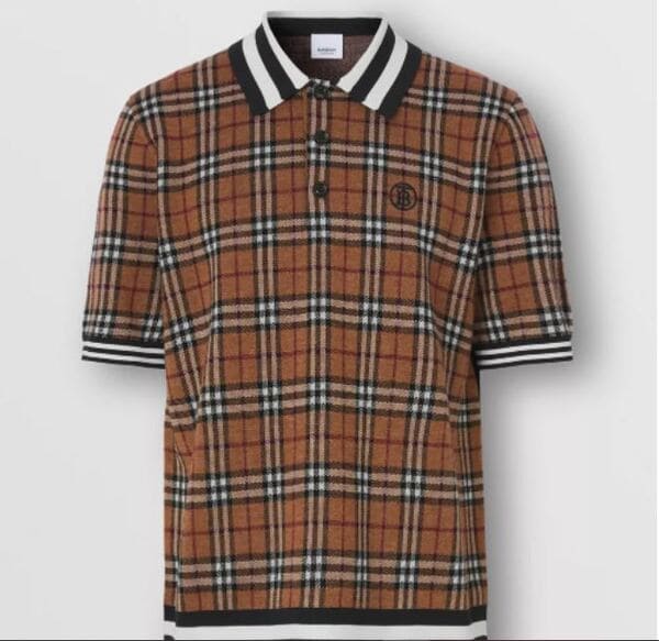 Chiếc áo polo Burberry Monogram Motif Check Wool Jacquard có mức giá 590 bảng Anh trên website phân phối chính hãng của Burberry Anh quốc (Nguồn: Burberry)